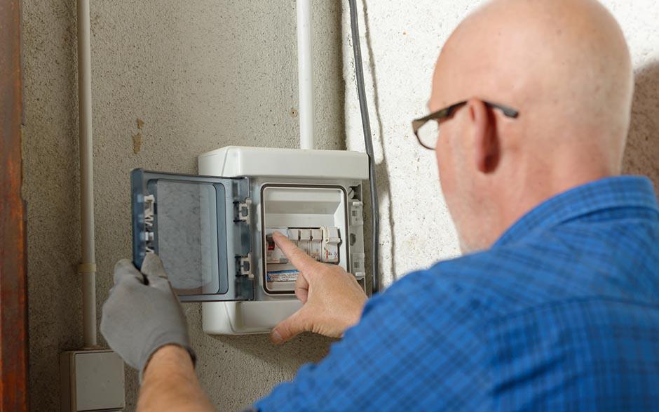 électricien maintenance Montreuil